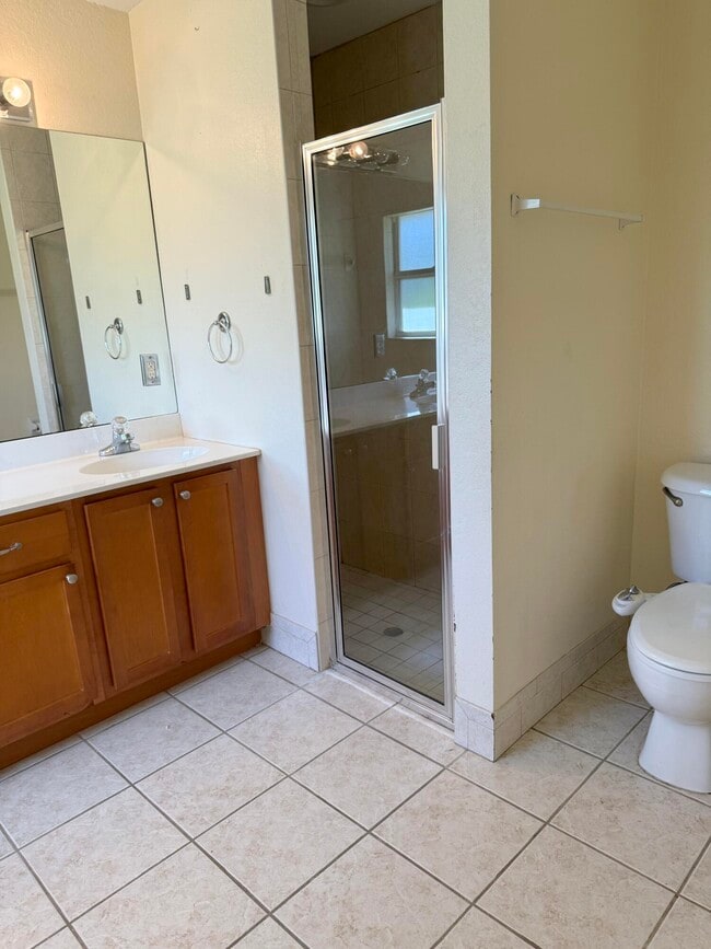 Building Photo - 1290 12th Ct SW