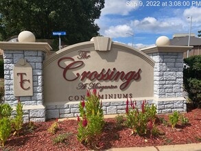 Building Photo - 217 Waterdown Dr