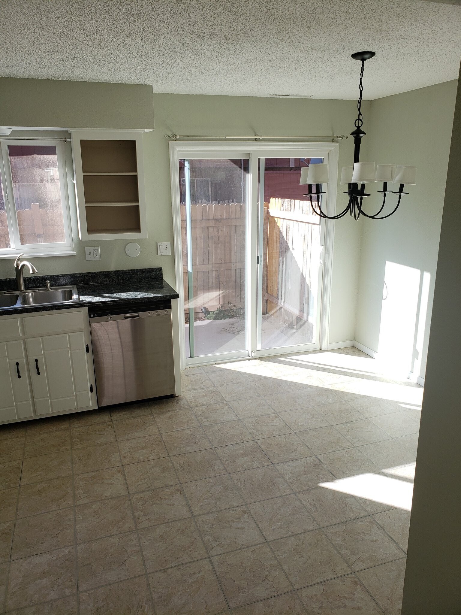 Building Photo - 1219 Willow Bend Cir