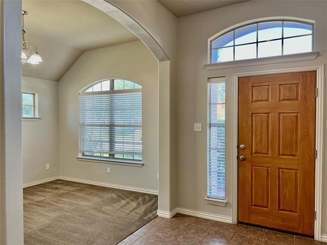Building Photo - 2824 Coyote Trail