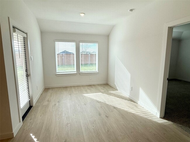 Building Photo - 30751 Wicklow Gdns Dr