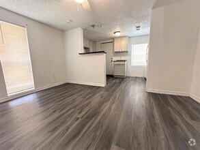 Building Photo - 3214 Hutchins St
