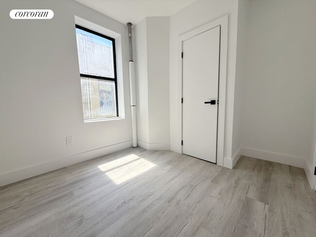 Building Photo - 1632 Madison Ave