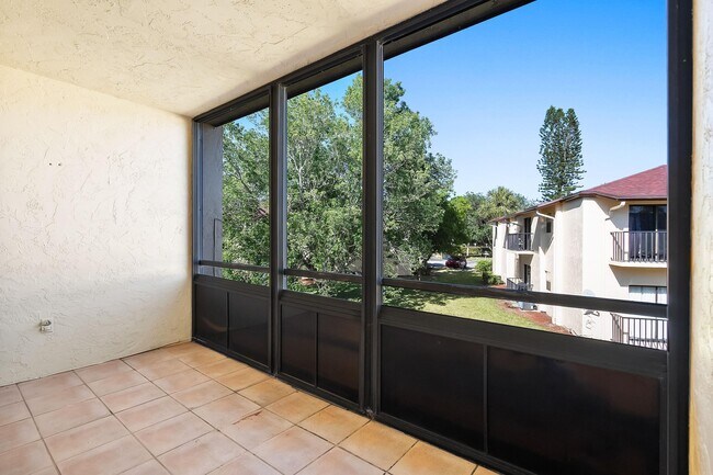 Building Photo - 2050 Oleander Blvd
