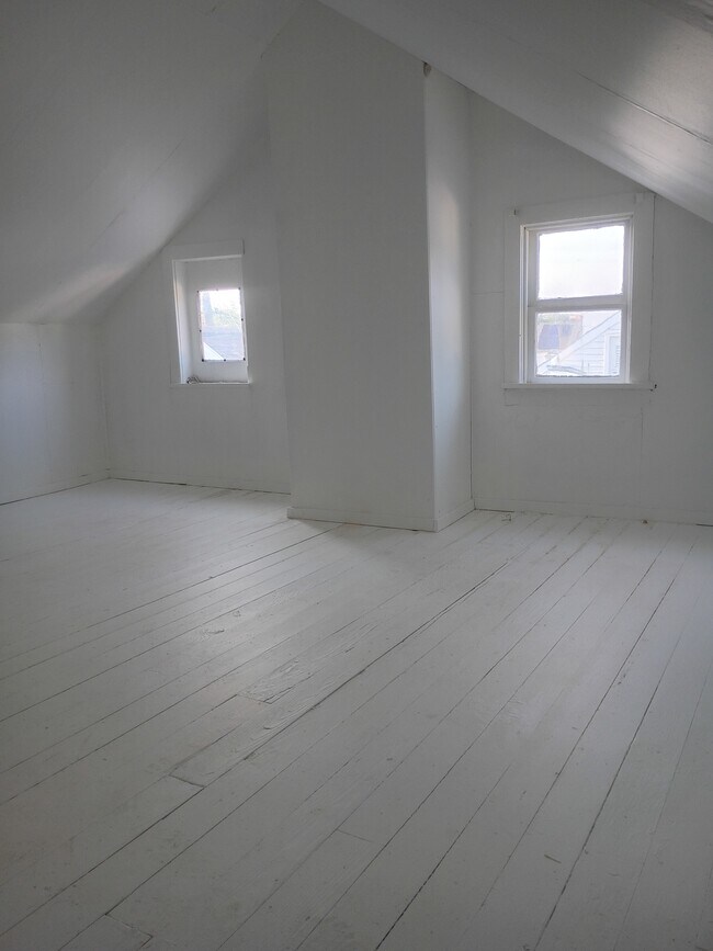 Building Photo - 259 S Partridge St