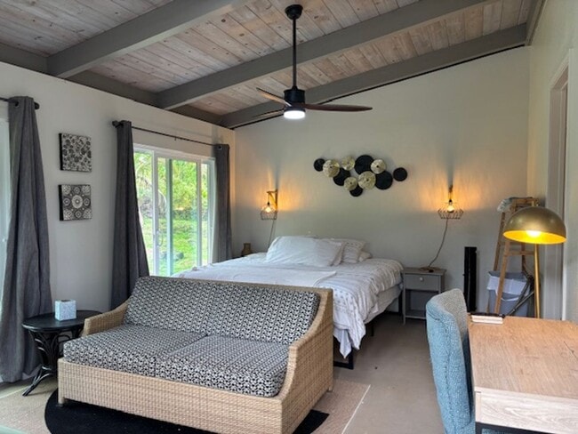 Primary Photo - Ohana with Separate Entrance and Kitchenet...