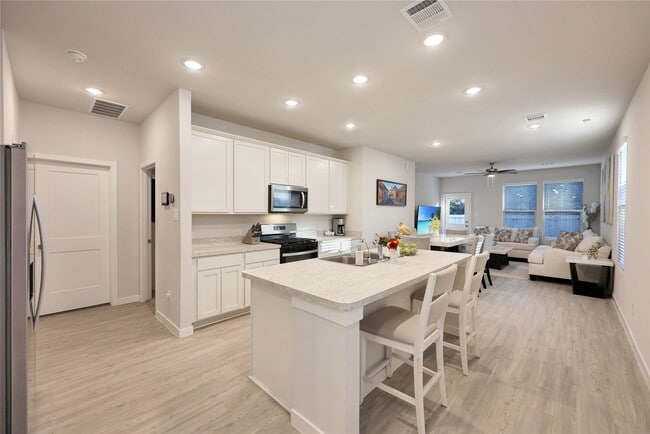 Building Photo - 16858 Pandora Wy