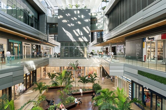 Building Photo - 1010 Brickell Ave