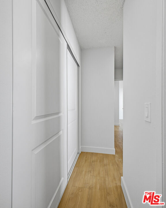 Building Photo - 1352 S Carmelina Ave