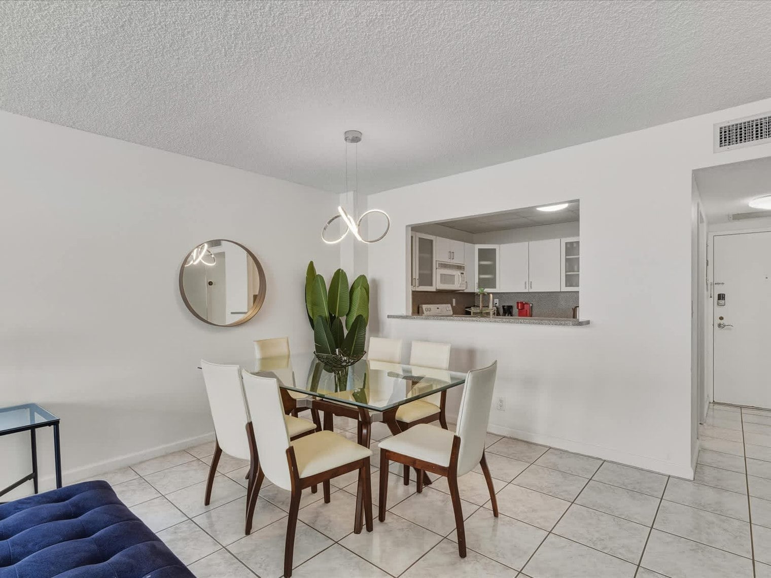 Building Photo - 3725 S Ocean Dr