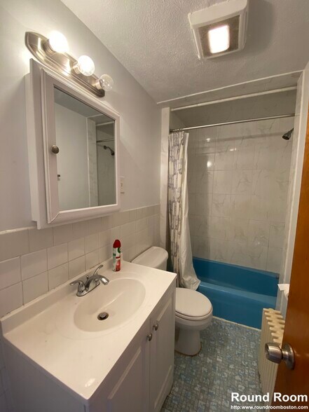 Building Photo - 51 Aldie St