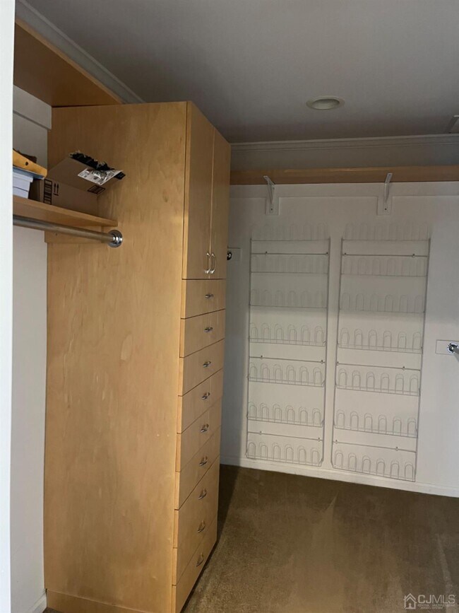 Building Photo - 3601 N Oaks Blvd