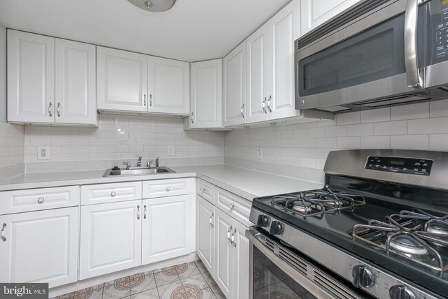 Primary Photo - 742 N 20th St