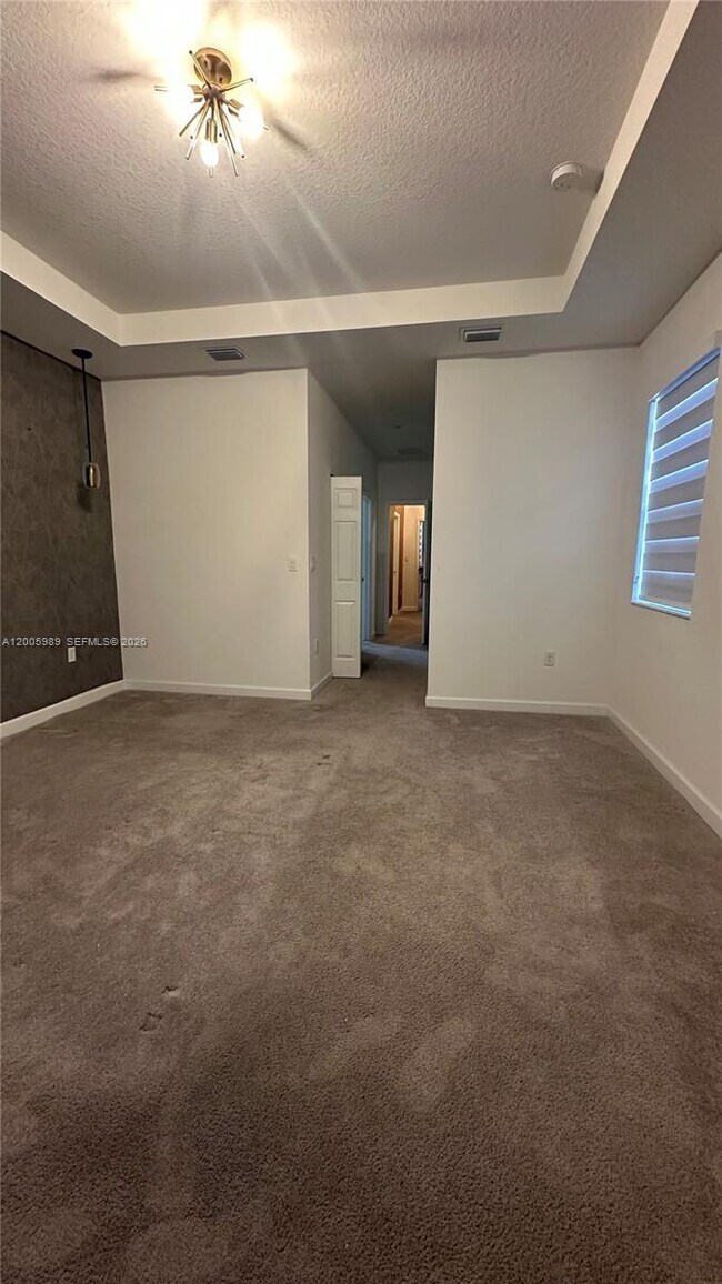 Building Photo - 3423 W 110th St