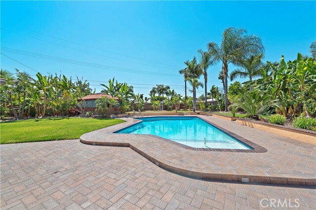 Building Photo - 3801 N Tunales Dr