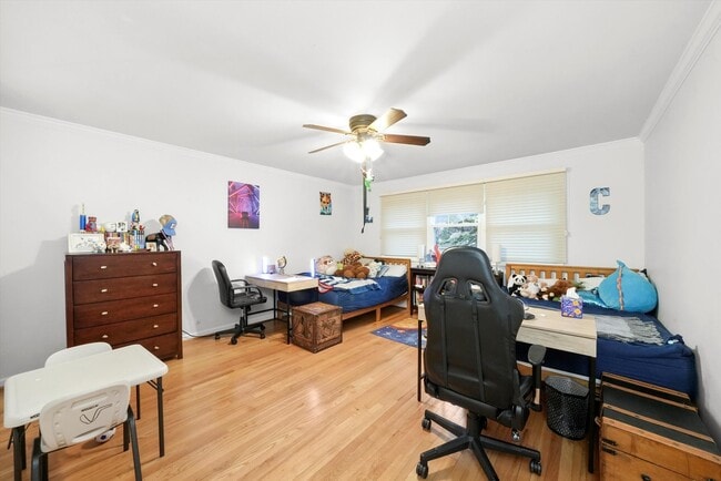 Building Photo - 5238 Pratt Ave