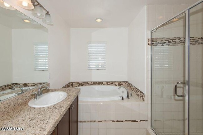 Building Photo - 32 Secret Hollow Ln