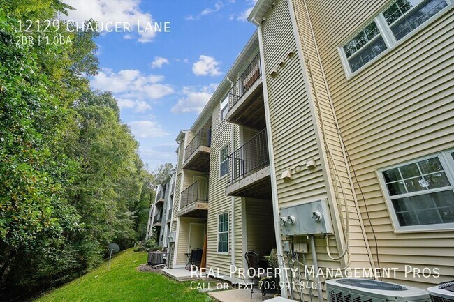 Building Photo - 12129 Chaucer Ln