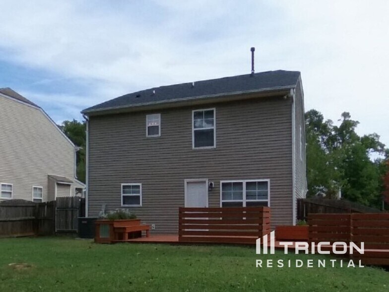 Building Photo - 1427 Matthew Allen Cir