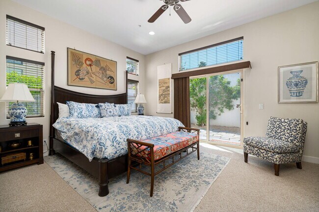 Building Photo - 53385 Avenida Mendoza