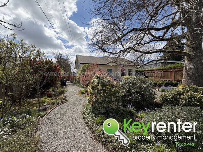 Building Photo - 4902 N 16th St