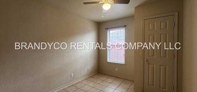 Building Photo - 5301 Morning Glen Ln