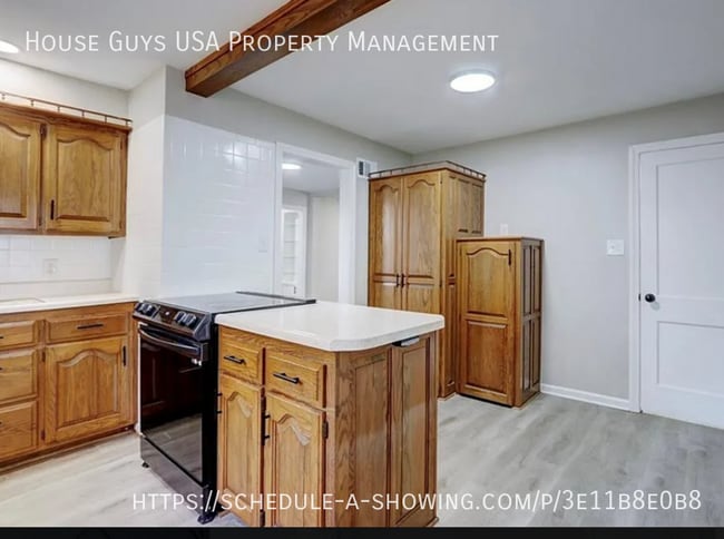 Building Photo - 5520 Blue Ridge Blvd