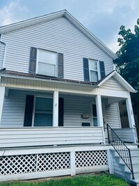 Building Photo - 120 S Mercer St #101