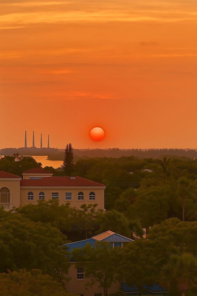 Building Photo - BREATHTAKING VIEW ALERT!!!