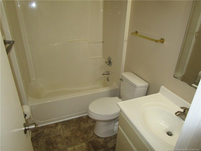 Building Photo - 2122 Constitution Dr