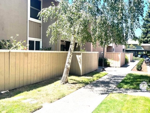 Building Photo - 3702 W Benjamin Holt Dr
