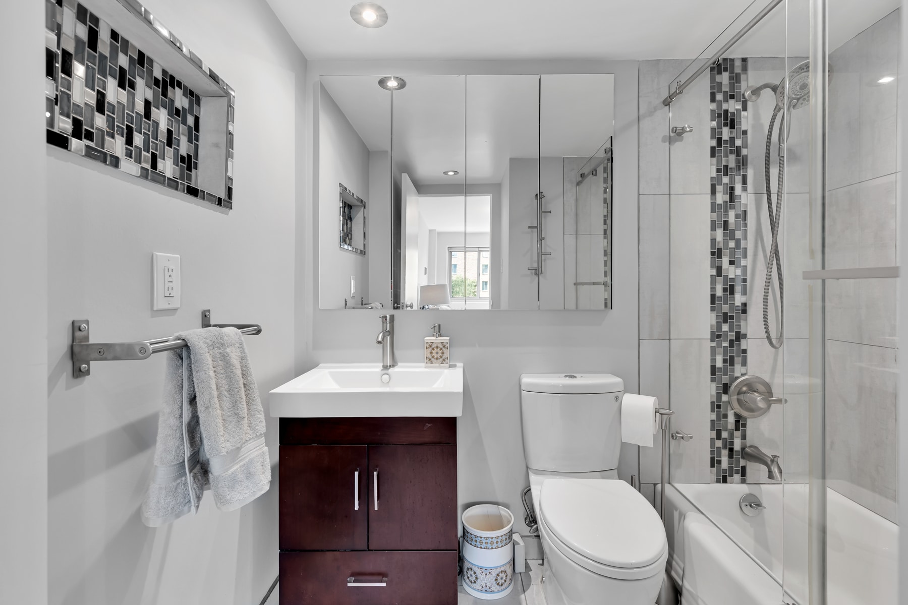 Building Photo - 4600 Connecticut Ave NW