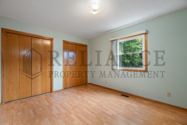 Building Photo - 11902 W Jamesburg St