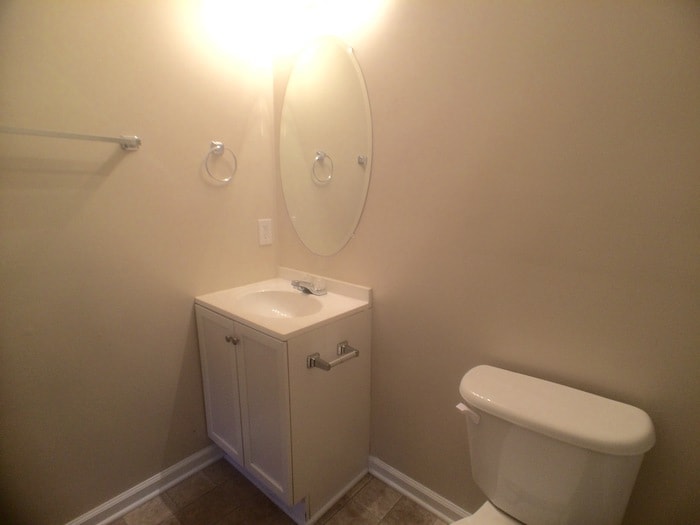 Building Photo - 4145 Riverbank Ct