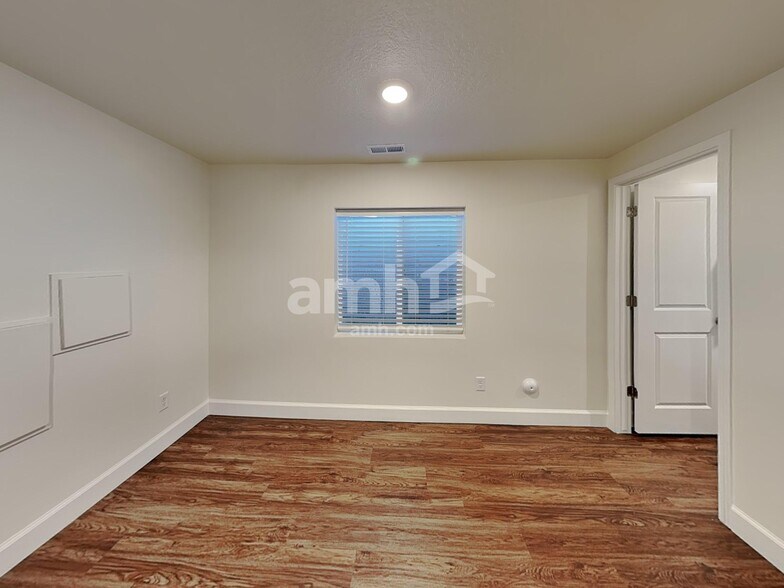 Building Photo - 5966 Verdigris Dr