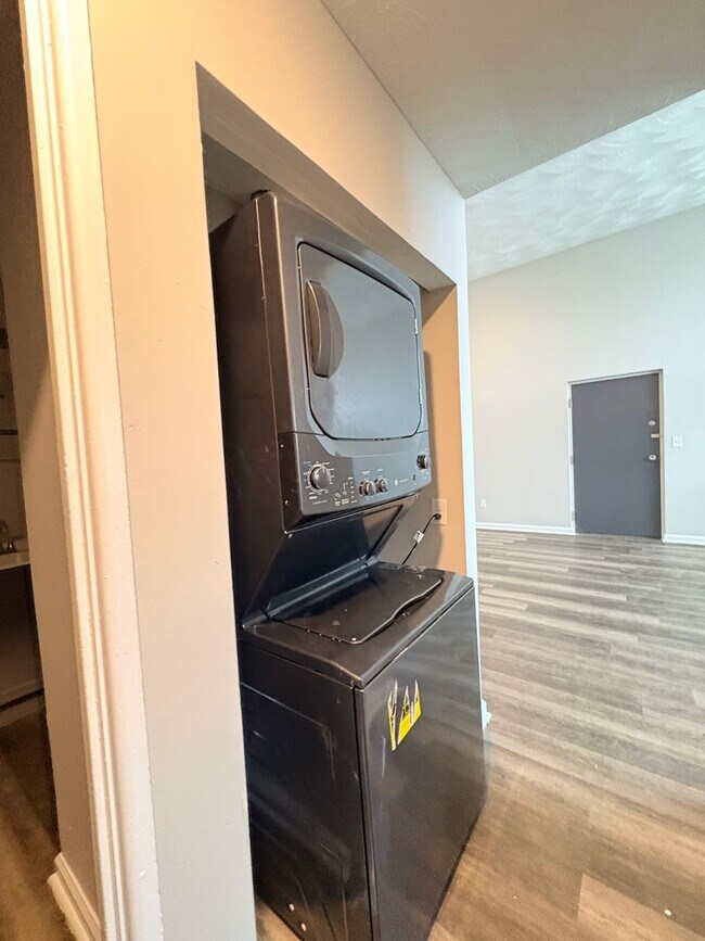 Building Photo - Experience Luxury Living at Bellagio Living I: Modern Apartments in Lawrence, Indiana