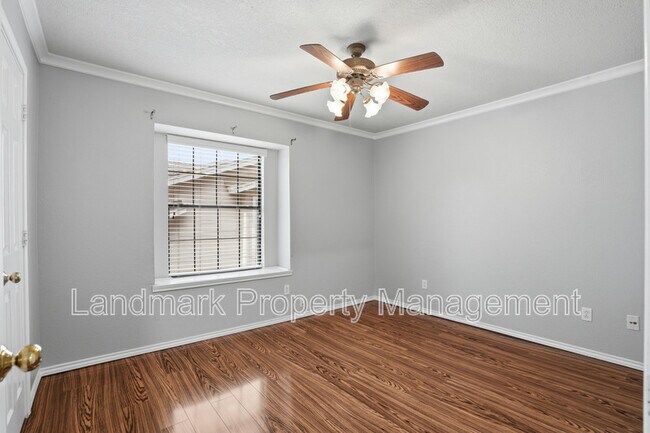 Building Photo - 5845 Water Ridge Dr