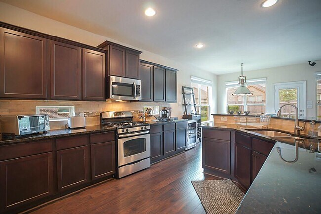 Building Photo - 63 Deer River Cir