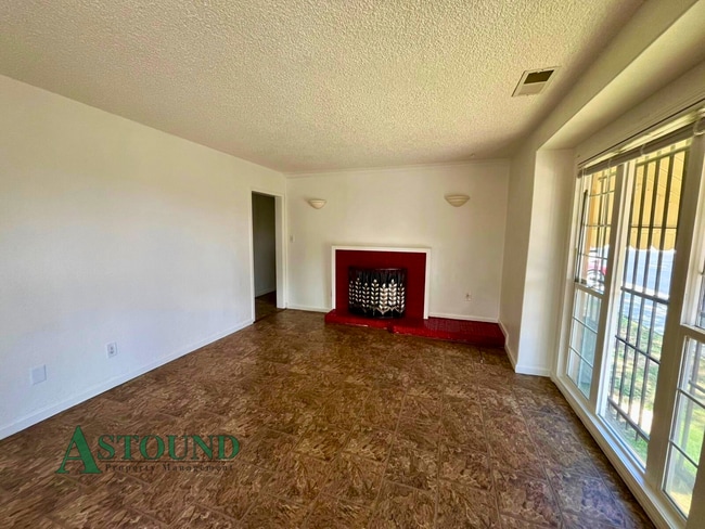 Building Photo - 7500 Deerwood Ave