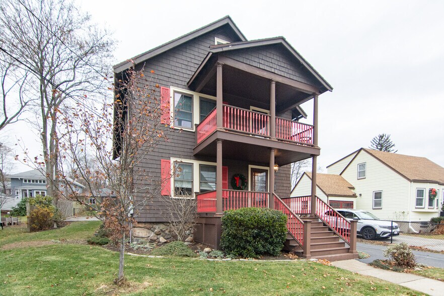 Building Photo - 39 Gould St