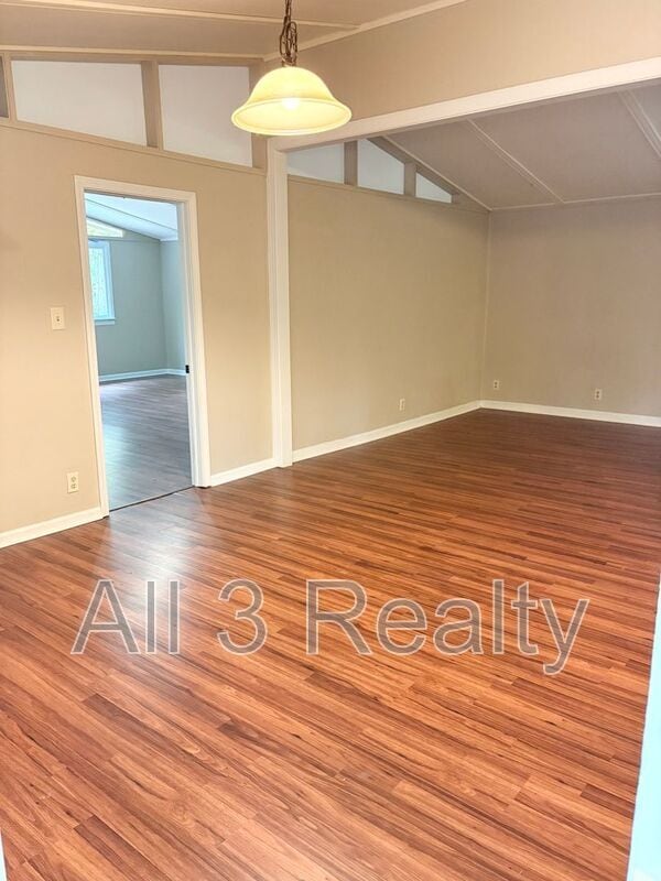 Building Photo - 435 Sherwood Rd