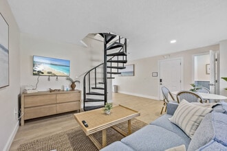 Building Photo - 637 S Orlando Ave
