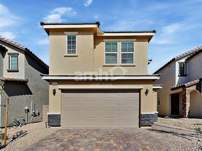 Building Photo - 5864 Vaes Dothrak St