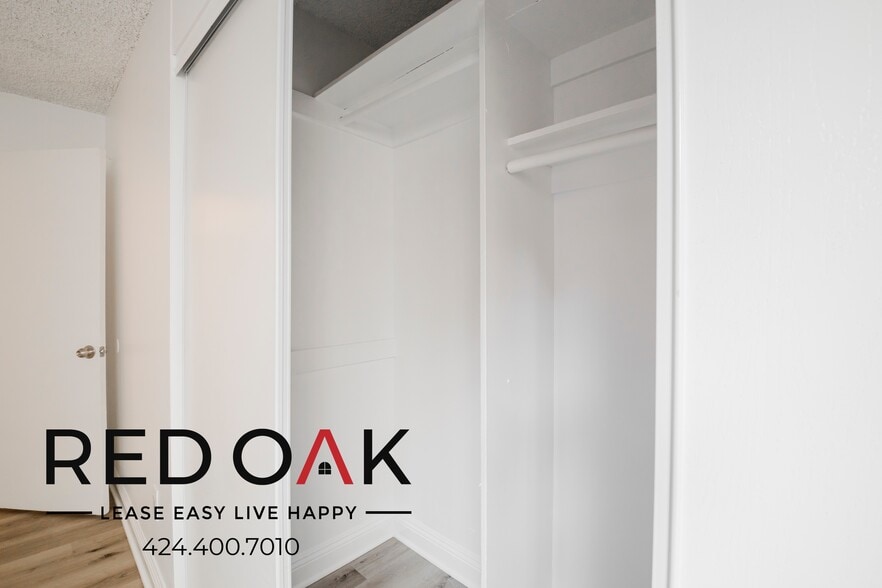 Building Photo - 1500 S Gramercy Pl