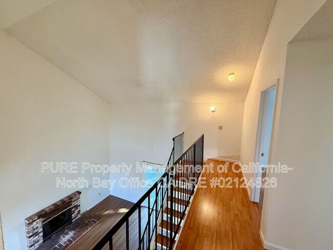 Building Photo - 624 Nikki Dr