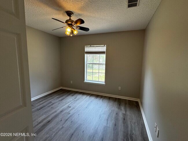 Building Photo - 16255 Shellcracker Rd