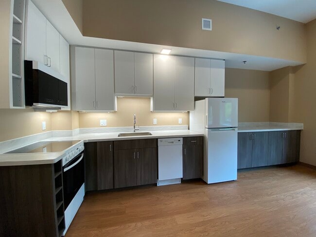 Building Photo - 83 Hanover St