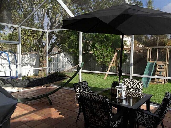 Building Photo - 1654 Salerno Cir