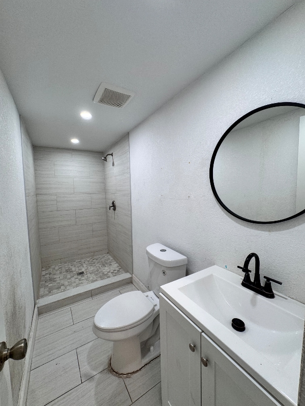 Building Photo - 1041 NW 32nd Pl
