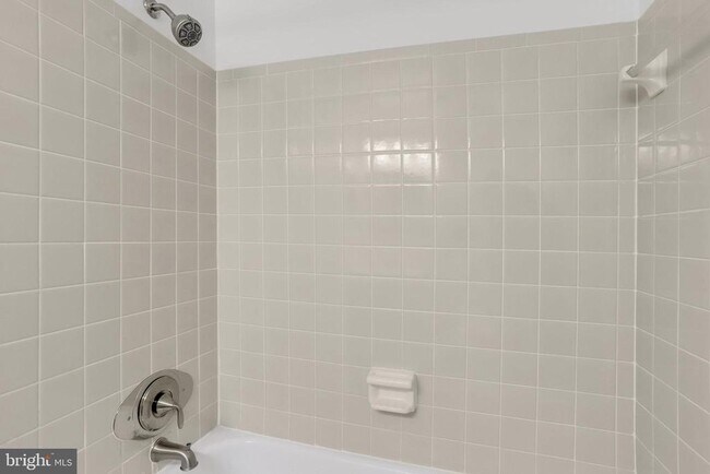 Building Photo - 3369 S Stafford St